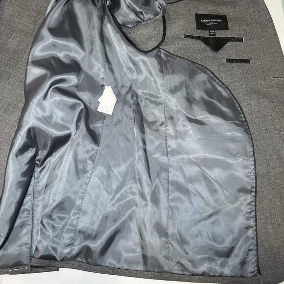 Banana Republic Men’s‎ Tailored Slim Fit Gray Plaid Suit Jacket Size 44R - Picture 7 of 9
